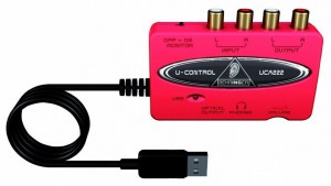 BEHRINGER UCA202 red