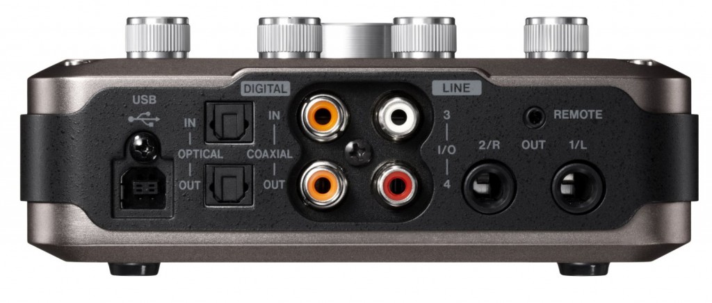 TASCAM US366 背面