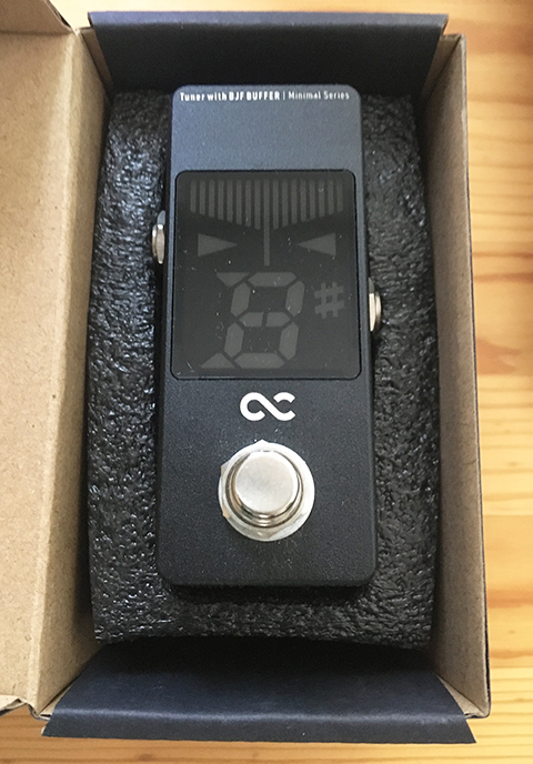 One Control Minimal Series Tuner with BJF BUFFER TUNE POWERED BY KORG