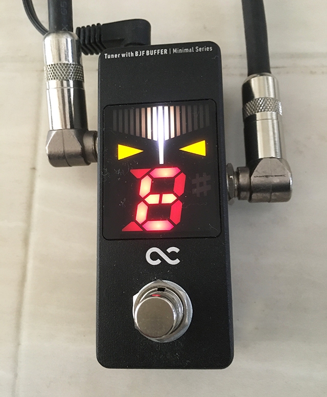 One Control Minimal Series Tuner with BJF BUFFER TUNE POWERED BY KORG