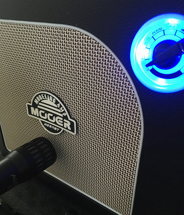 MOOER Hornet Black