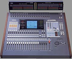 YAMAHA 02R